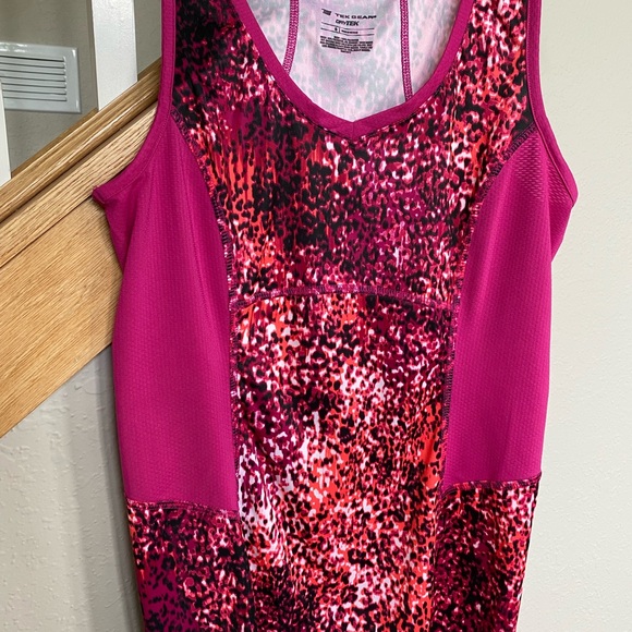 3 Tek Gear Workout Tanks - Picture 7 of 9